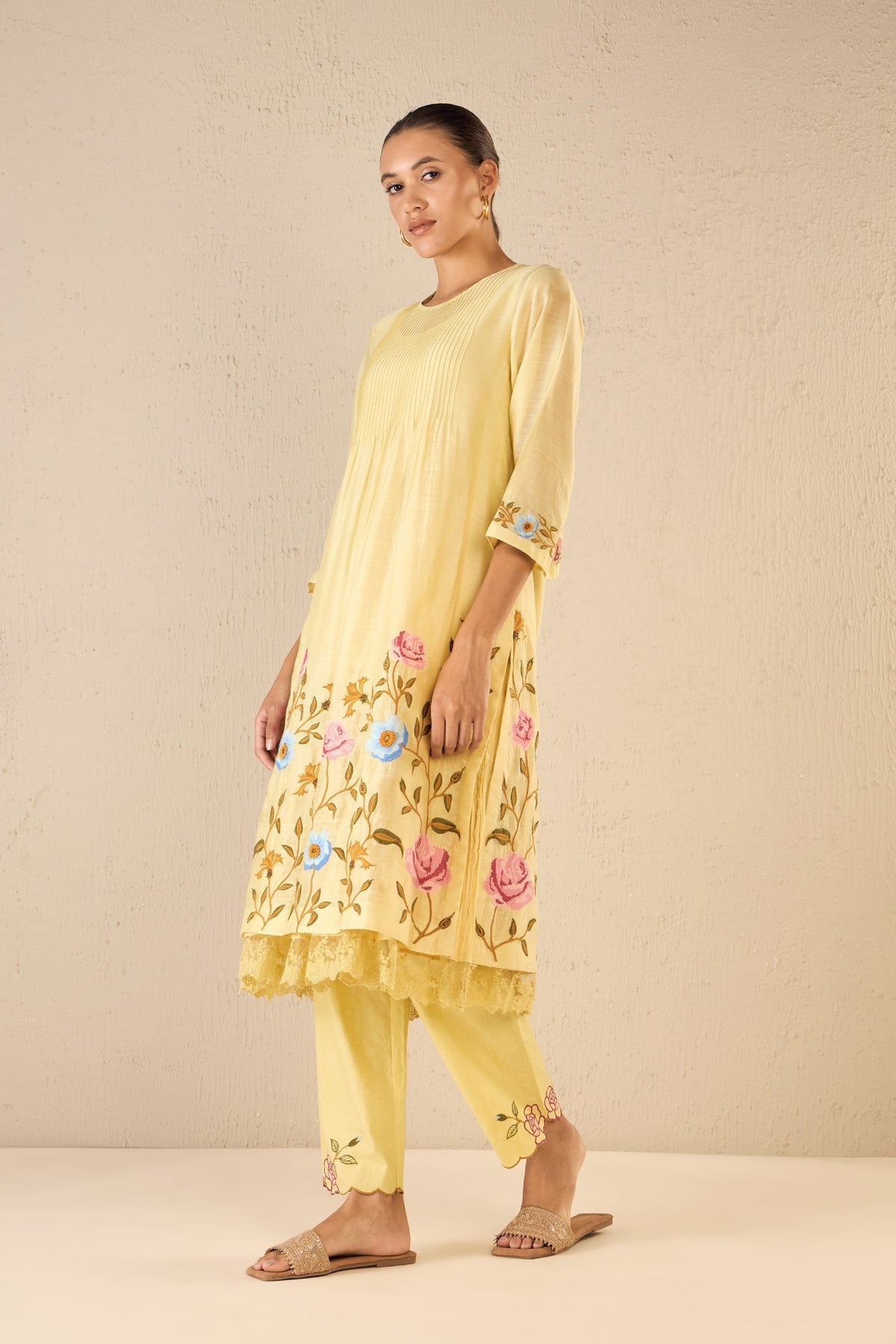 PETAL PATH: YELLOW FLORAL EMBROIDERY SCALLOPED PANTS