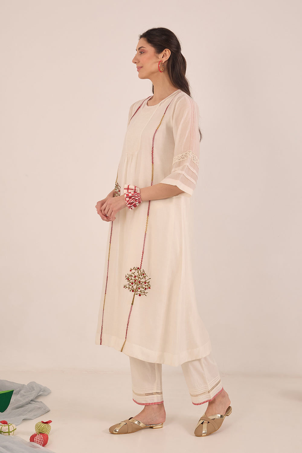 Embroidered ethnic kurta set
