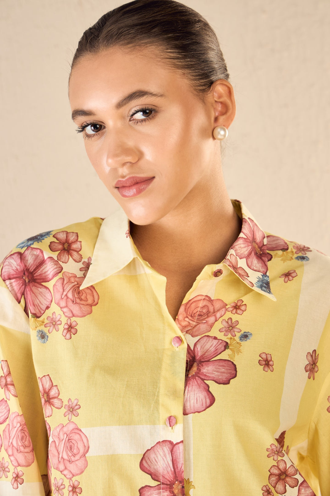 FLORAL FUSION: YELLOW & WHITE STRIPE FLORAL SHIRT WITH IVORY FLAIR PANTS