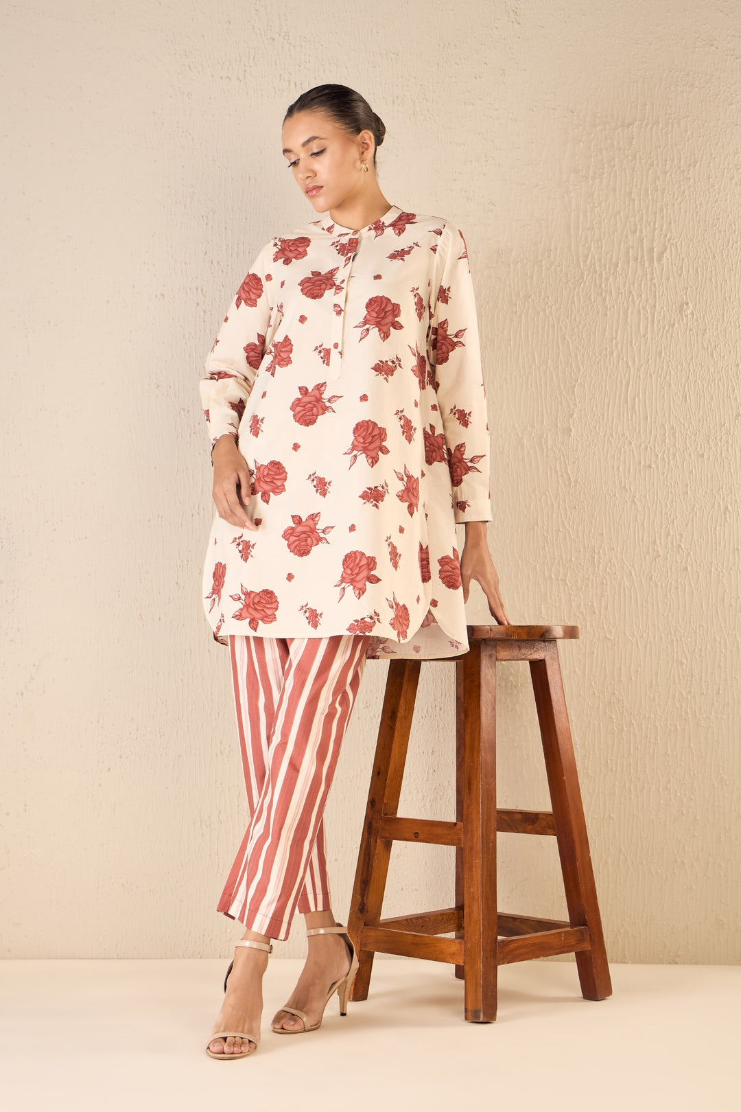 VINTAGE ROSE: RED ROSE TUNIC