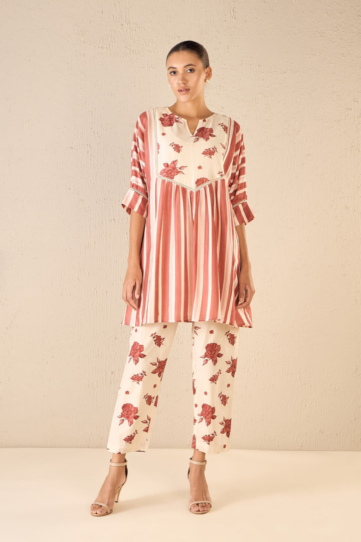 VINTAGE ROSE: RED ROSE PANTS