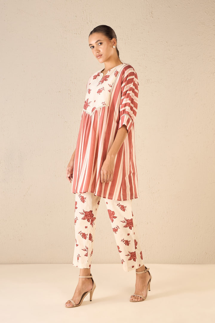 VINTAGE ROSE: RED ROSE PANTS