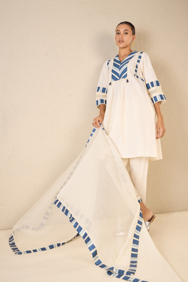 MEADOW STRIPES: BLUE STRIPE BORDER DUPATTA