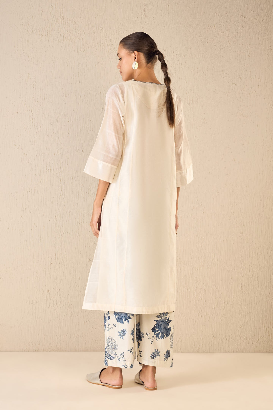 FLORAL CREAM: IVORY PINTUCK CHOGA