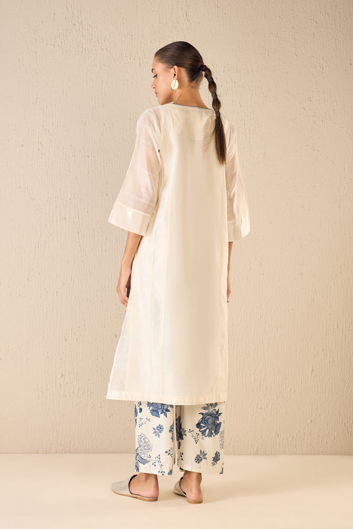 FLORAL CREAM: IVORY PINTUCK CHOGA
