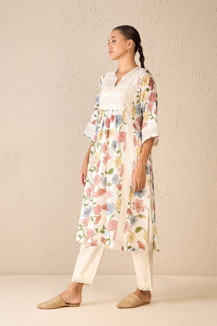 PETALNET: IVORY LACE PANTS