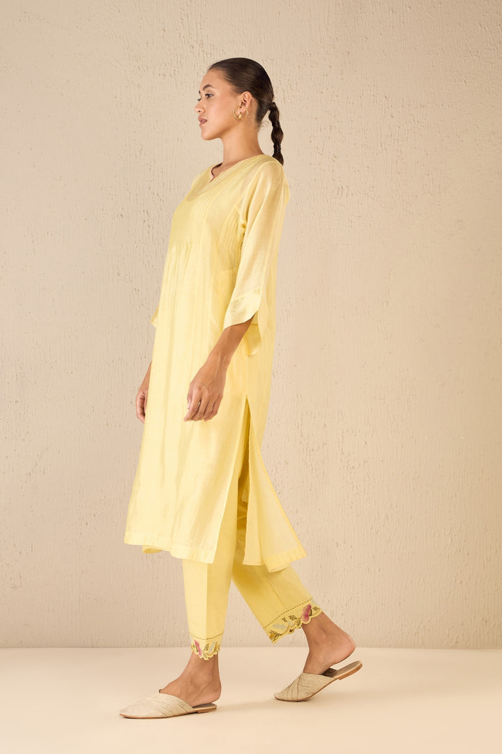 FLORAL CREAM: YELLOW PINTUCK CHOGA SET