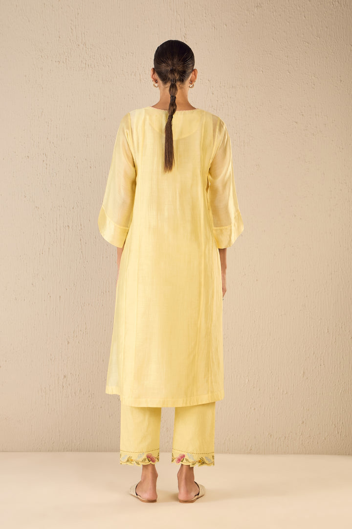 FLORAL CREAM: YELLOW PINTUCK CHOGA SET