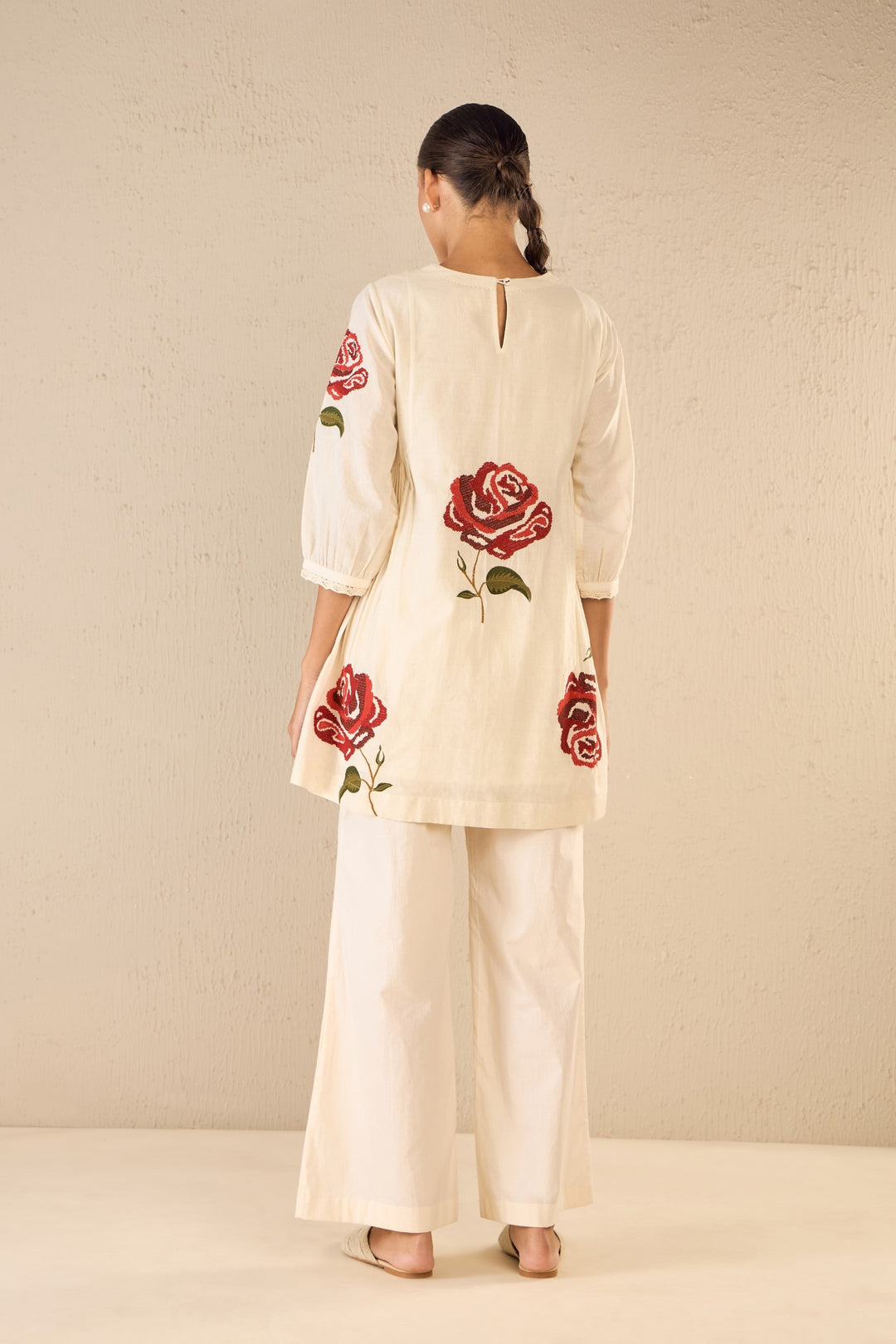 ROYAL ROSE: IVORY SIDE GATHERS TUNIC