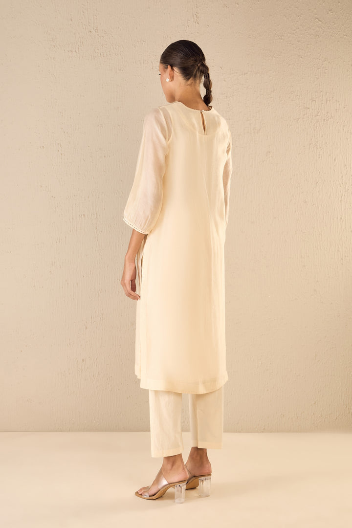 PETAL PATCH: IVORY FLORAL APPLIQUE KURTA SET