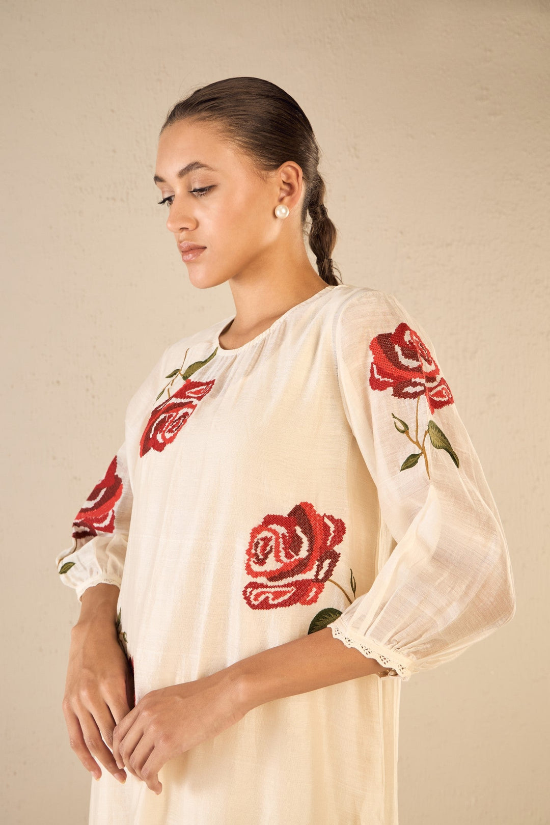 ROYAL ROSE: IVORY COTTON SILK RED EMBROIDERY ROSE KURTA