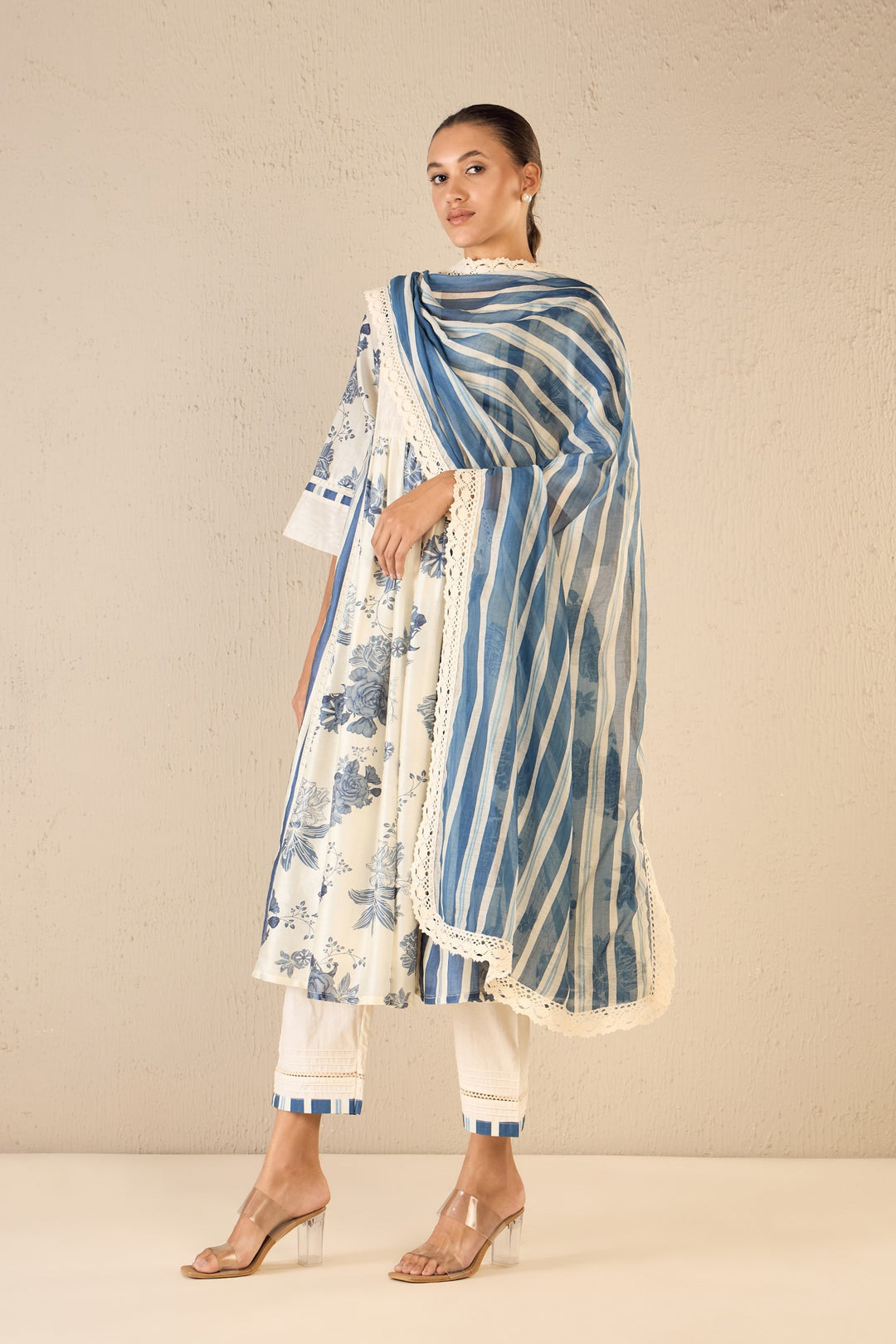 MEADOW STRIPES: BLUE STRIPED LACE DUPATTA
