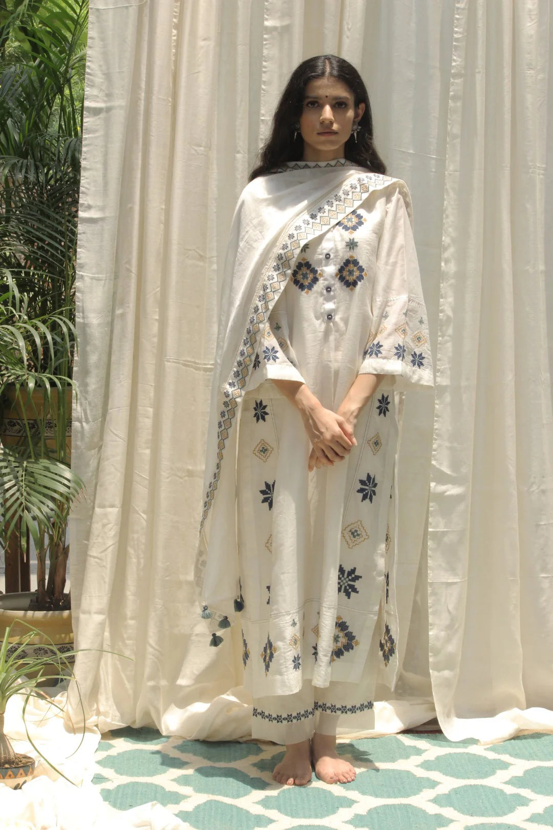 CREAM CHANDERI AZTEC EMBROIDERED KALI KURTA SET