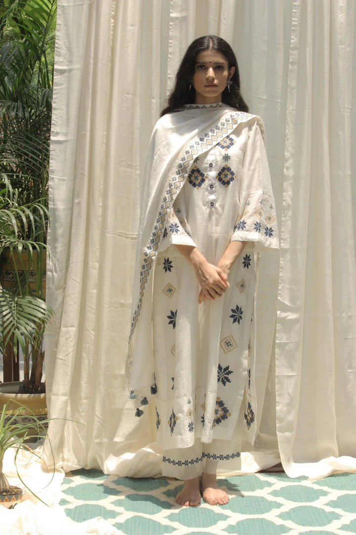 CREAM CHANDERI AZTEC EMBROIDERED KALI KURTA SET