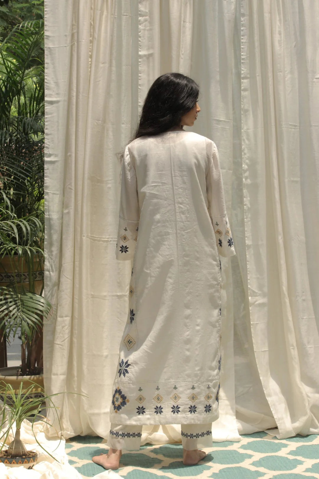 CREAM CHANDERI AZTEC EMBROIDERED KALI KURTA SET