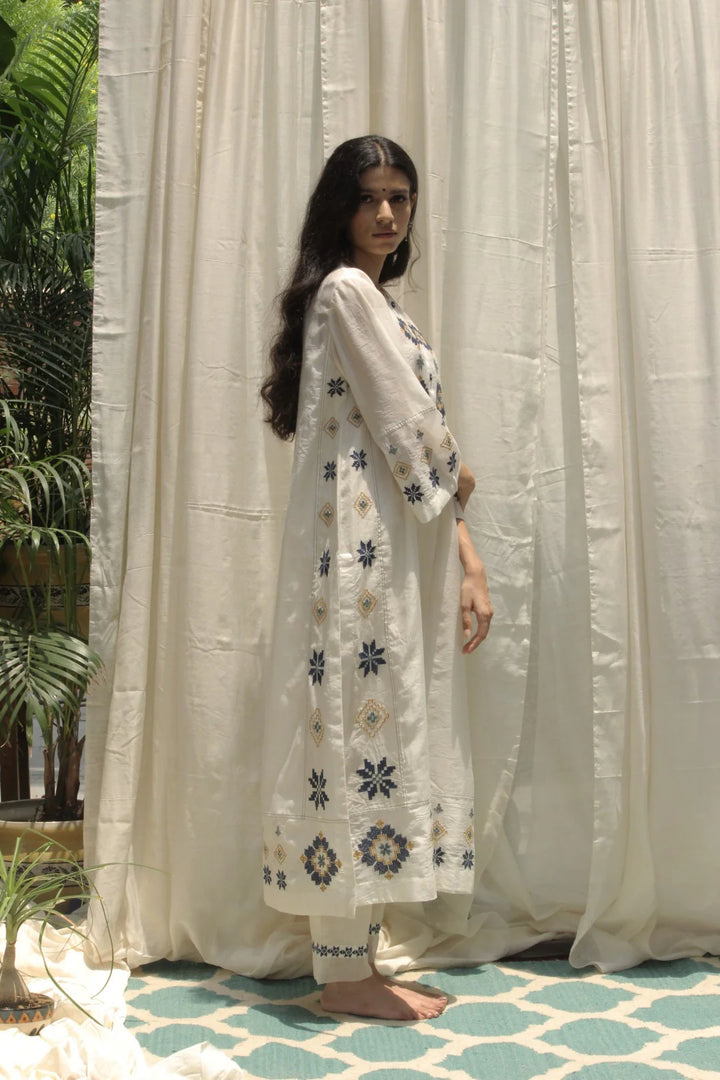 CREAM CHANDERI AZTEC EMBROIDERED KALI KURTA SET