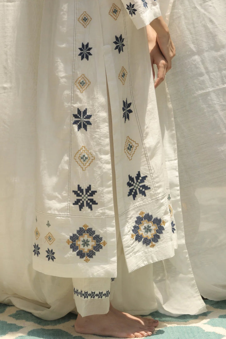 CREAM CHANDERI AZTEC EMBROIDERED KALI KURTA SET