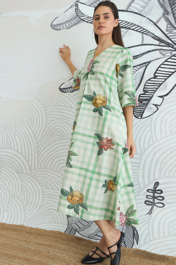 GREEN CHECK V-NECK LONG DRESS WITH SLEEVES