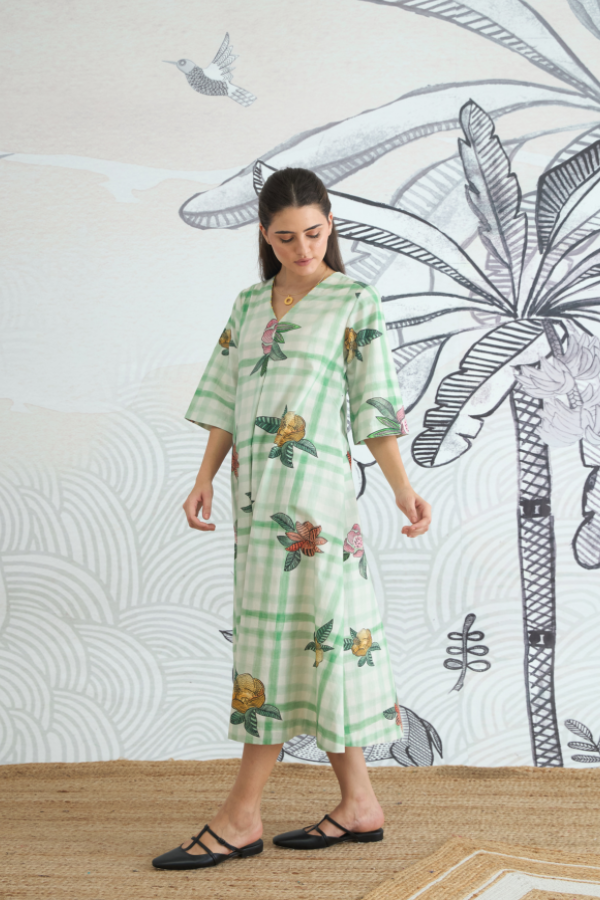 GREEN CHECK V-NECK LONG DRESS WITH SLEEVES