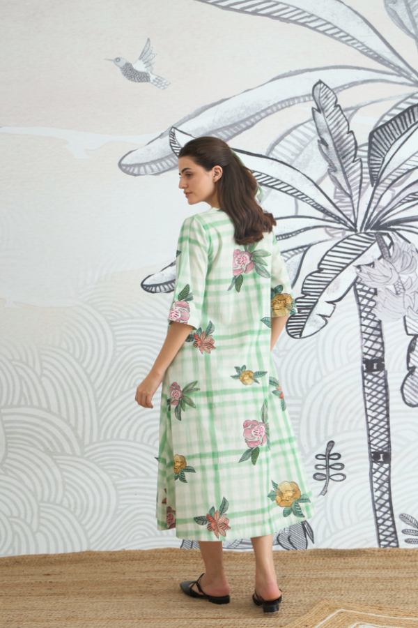 GREEN CHECK V-NECK LONG DRESS WITH SLEEVES