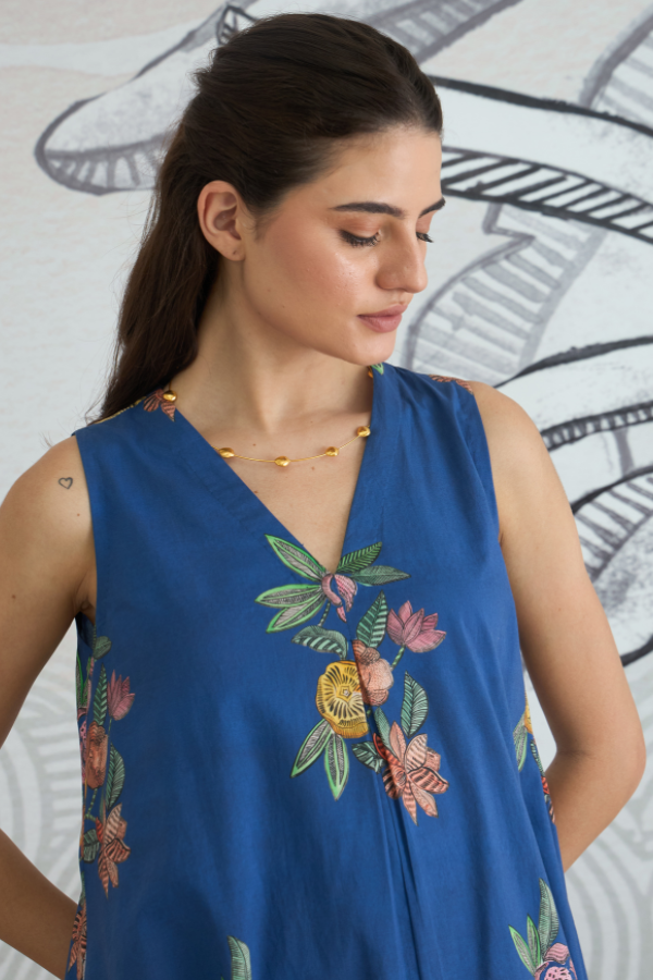 BLUE FLOWER V-NECK LONG DRESS