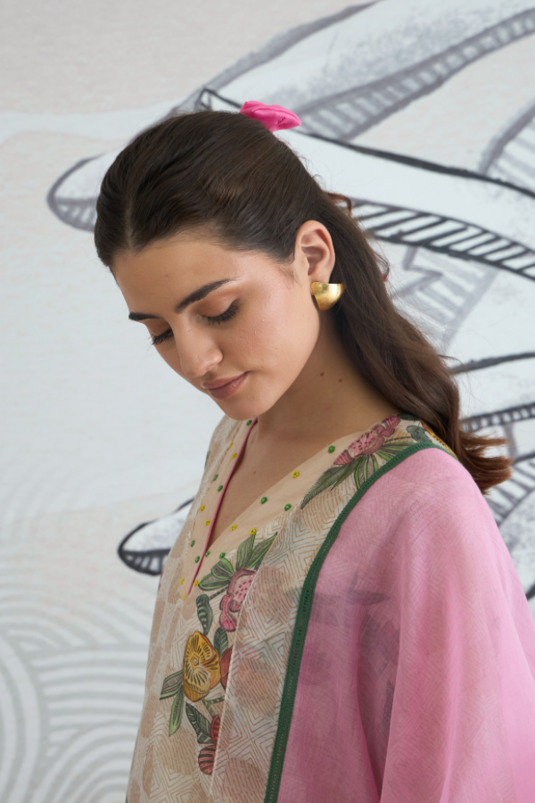 BEIGE CHECK FLOWER V-NECK KURTA SET