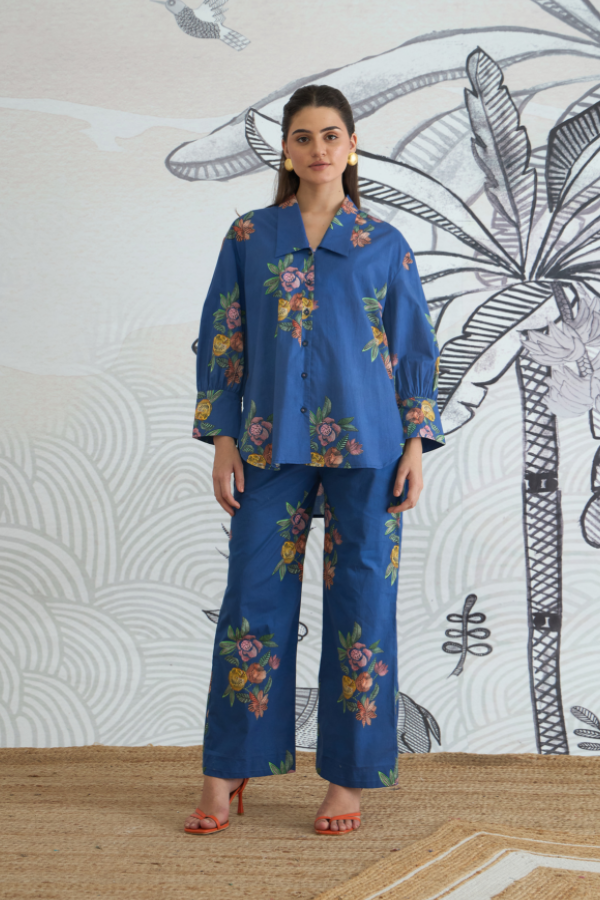 BLUE FLOWER BIG COLLAR SHIRT WITH BLUE FLOWER PANTS