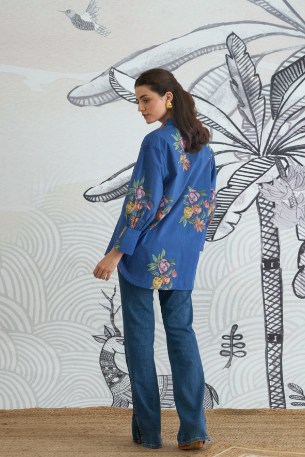 BLUE FLOWER BIG COLLAR SHIRT