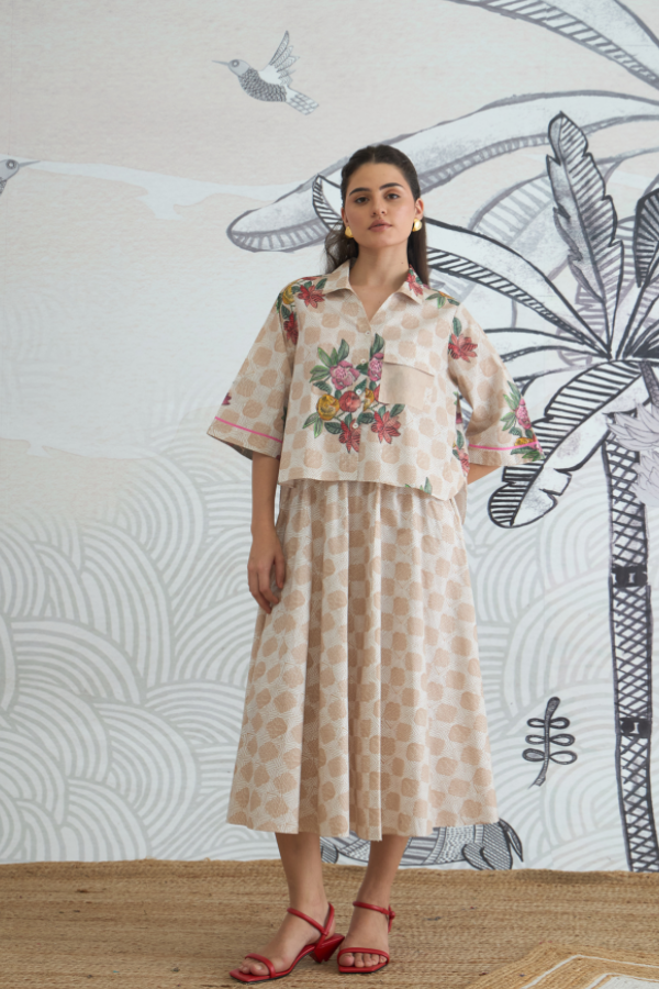 BEIGE CHECK FLOWER CROP SHIRT WITH BEIGE CHECK SKIRT