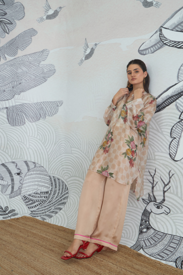 BEIGE CHECK FLOWER KIMONO TUNIC WITH PLAIN PANTS