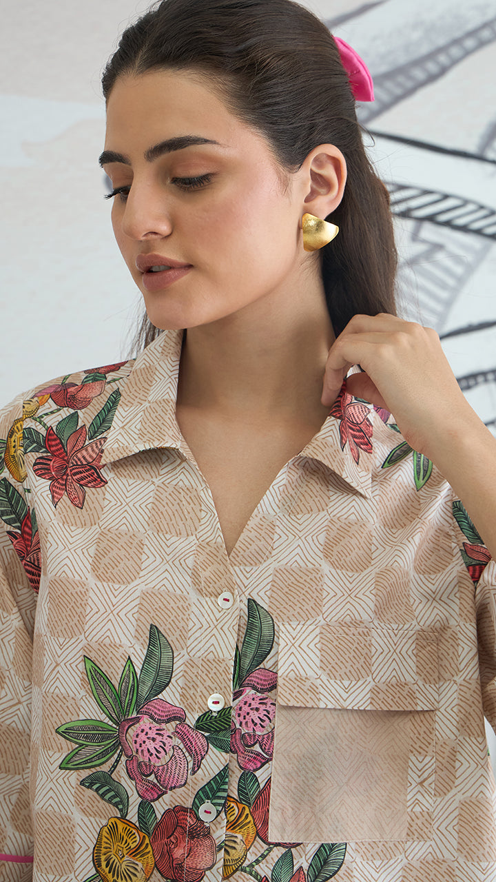 BEIGE CHECK FLOWER CROP SHIRT