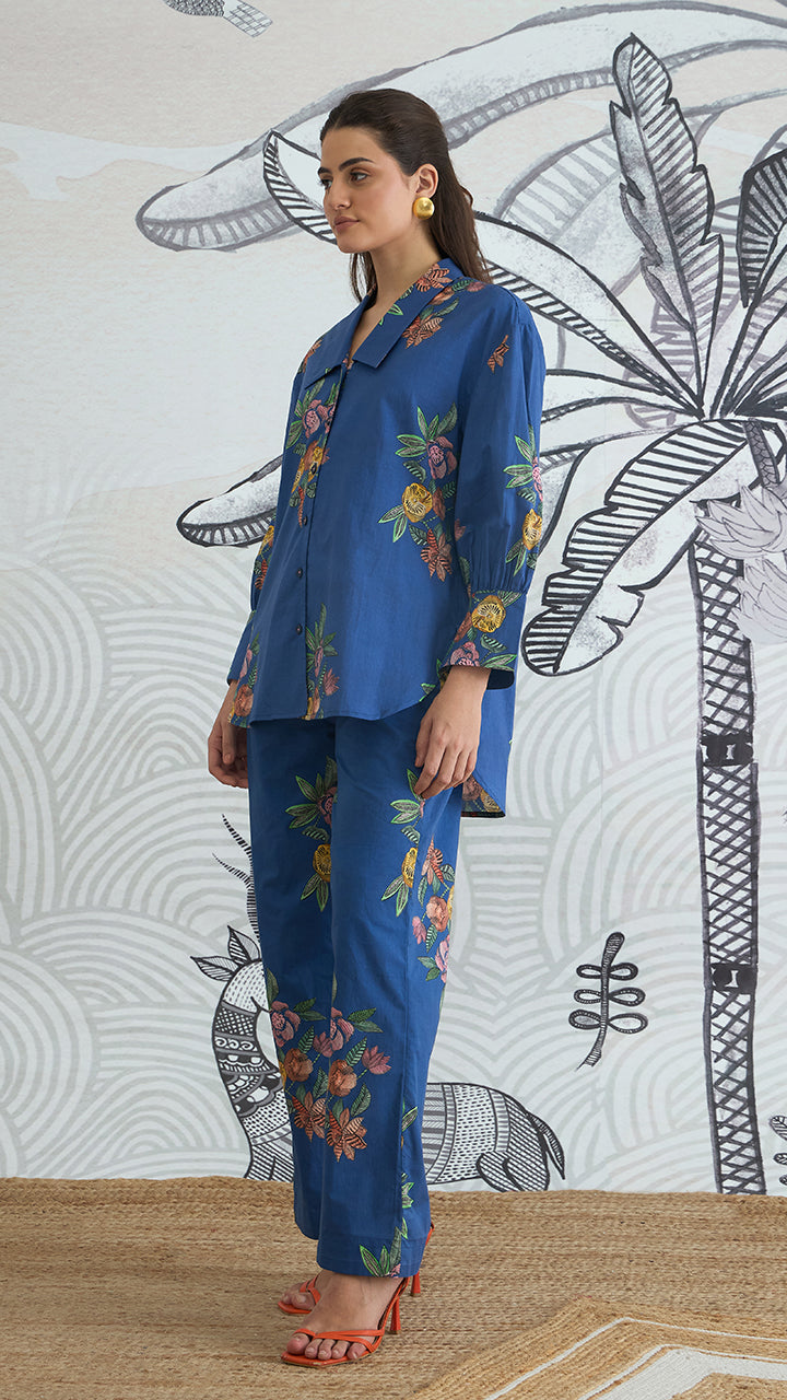 BLUE FLOWER PANTS