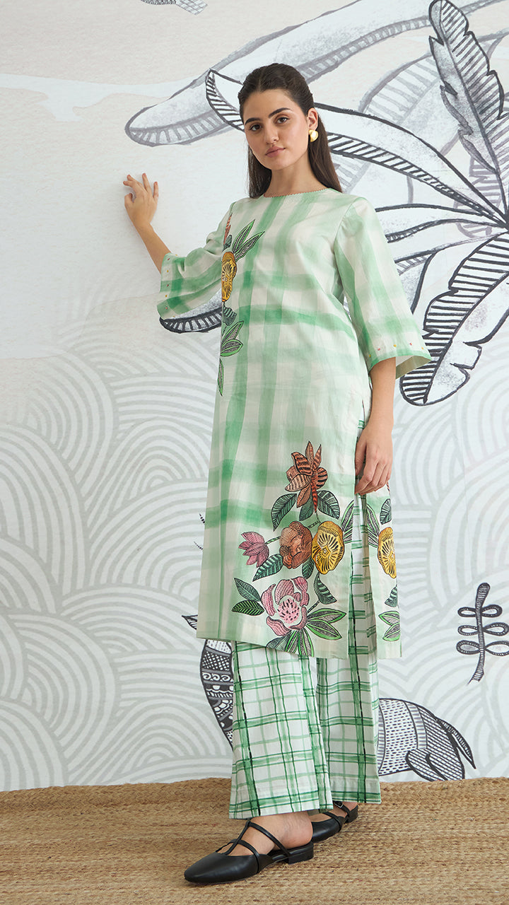 GREEN CHECK FLOWER PLACEMENT KURTA