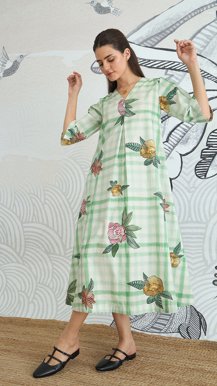 GREEN CHECK V-NECK LONG DRESS WITH SLEEVES