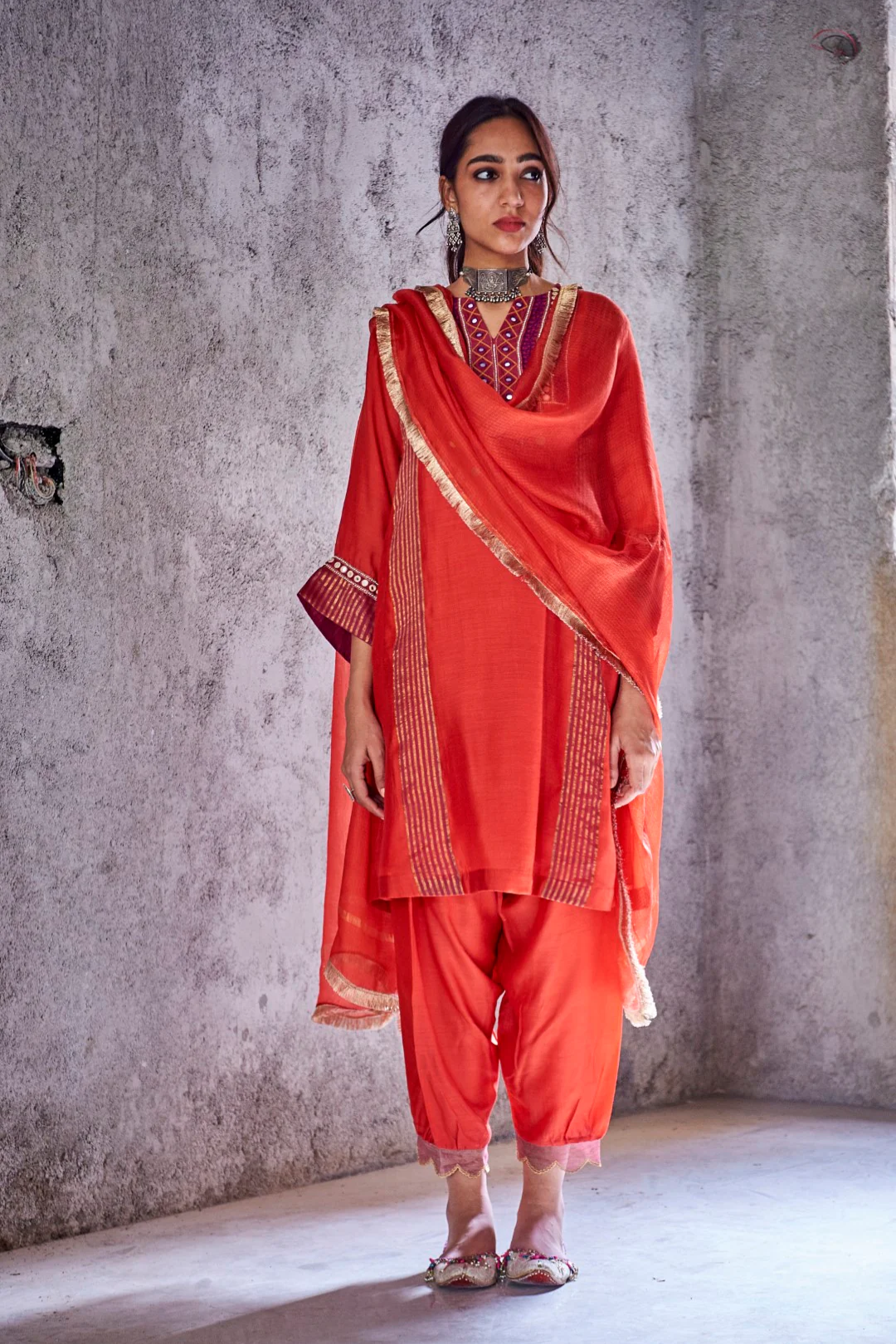 RED HANDWOVEN ZARI STRIPE CHANDERI EMBROIDERED LAXMI KURTA SET