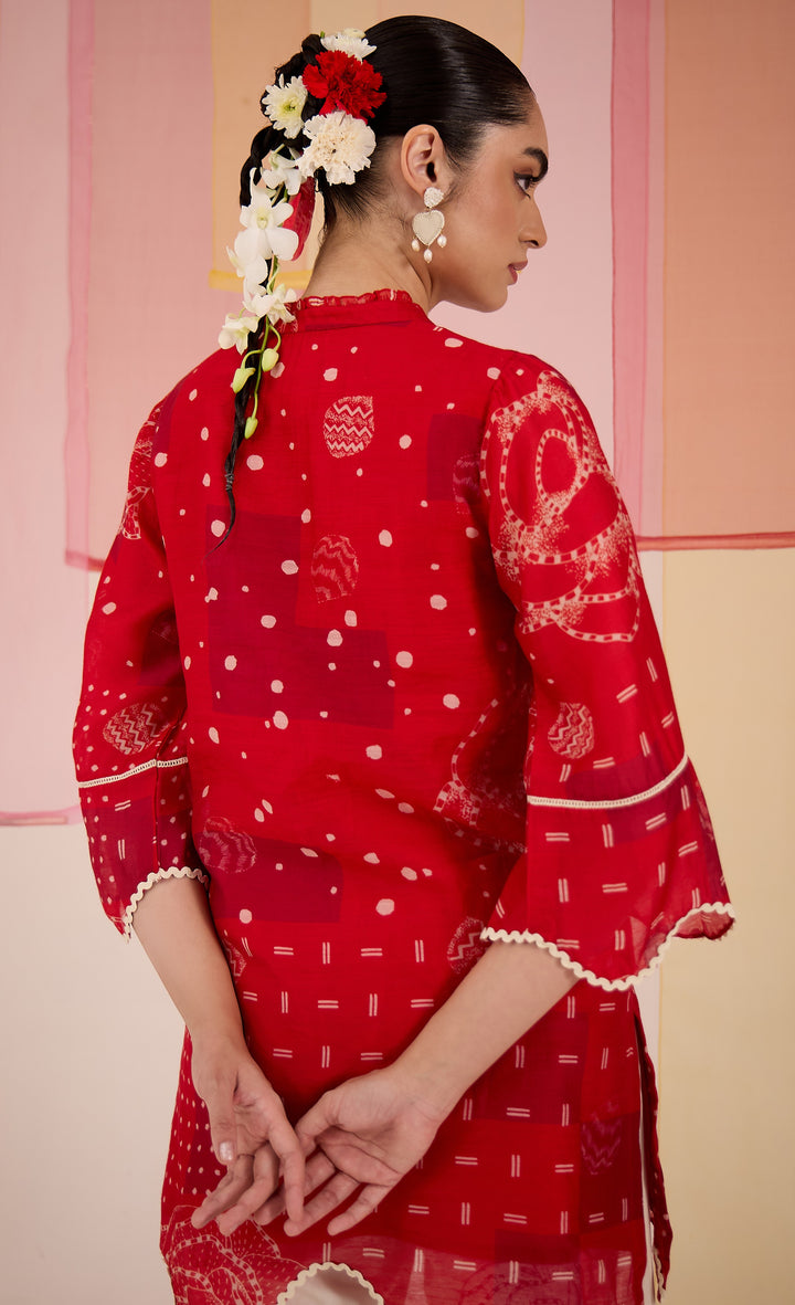 SAMAHAR: Red Short Scallop Kurta with Wide Leg Pants