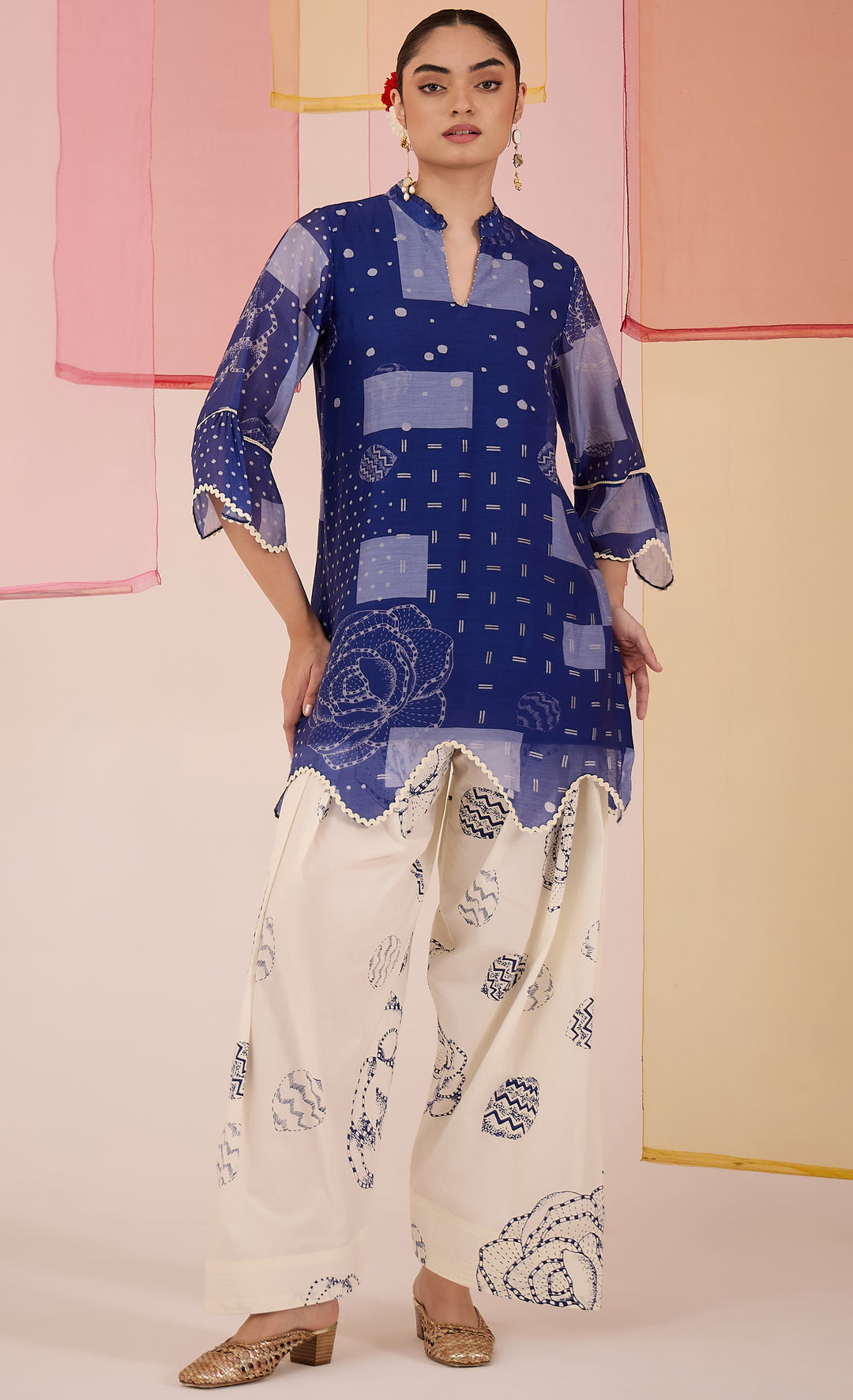 SAMAHAR: Blue Cotton Silk Scallop Kurta
