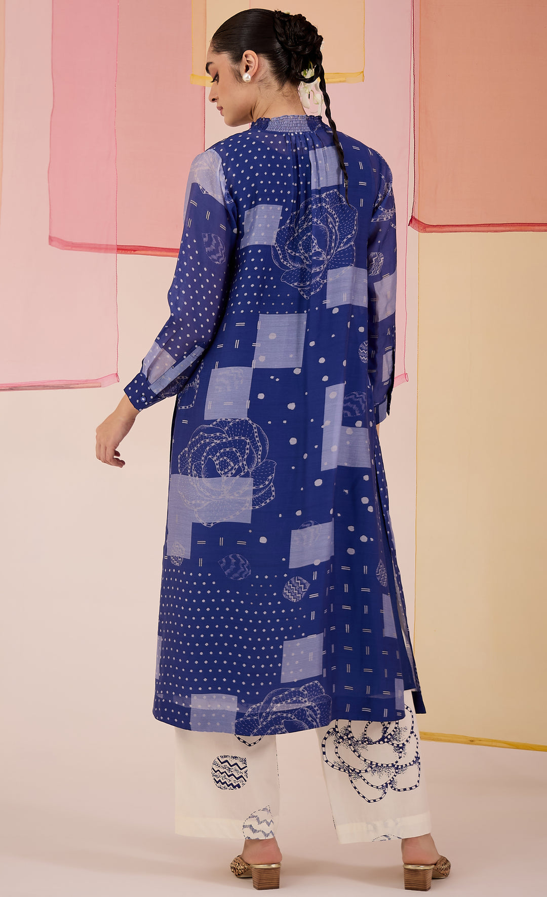 SAMAHAR: Blue Cotton Silk High Slit Kurta Set