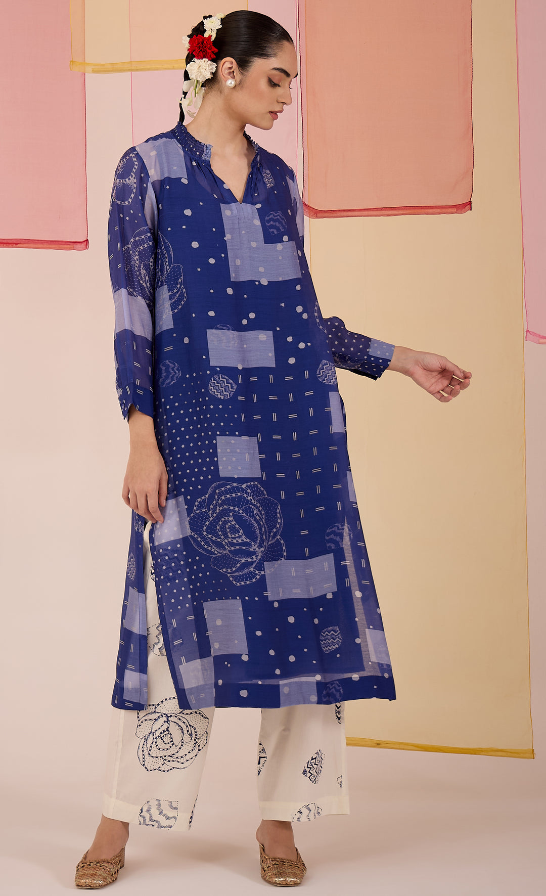 SAMAHAR: Blue Cotton Silk High Slit Kurta Set