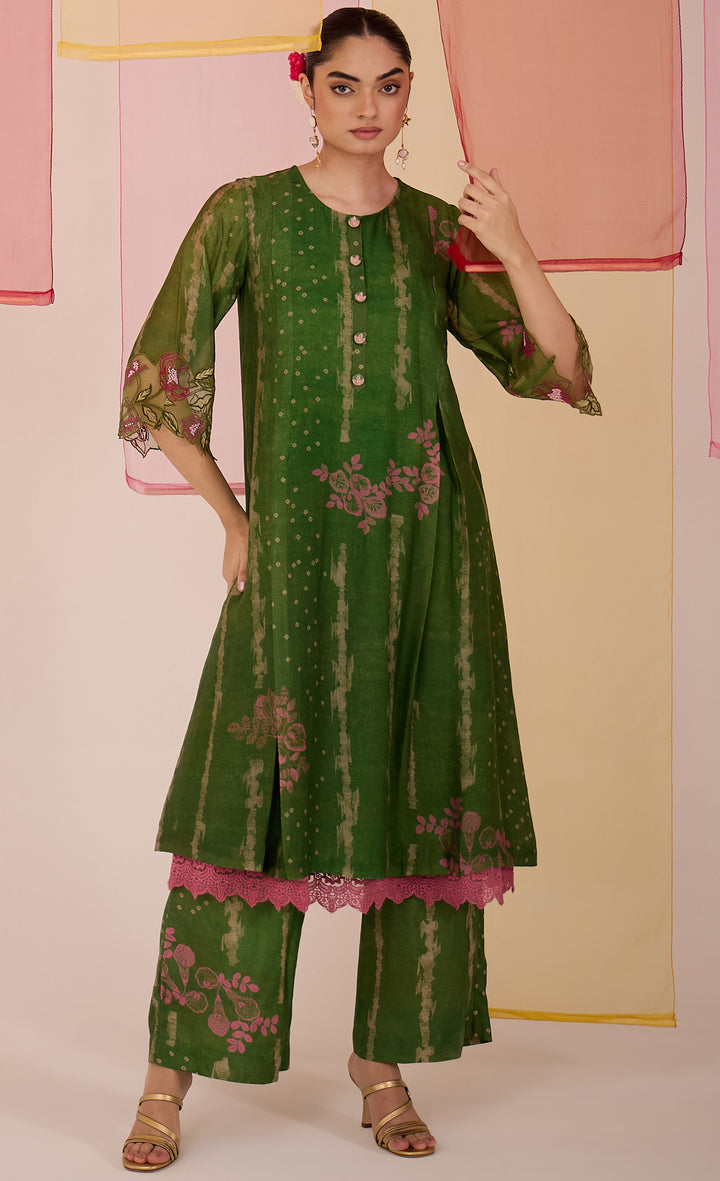 SAMAHAR: Green Cotton Silk Box Pleat Kurta