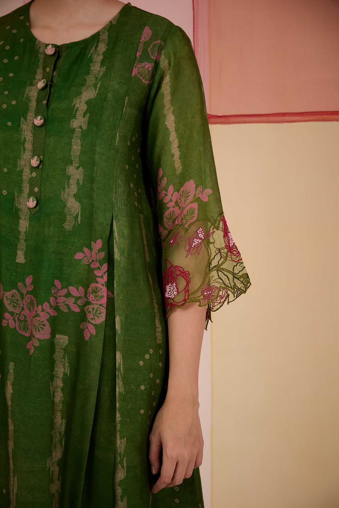 SAMAHAR: Green Cotton Silk Box Pleat Kurta