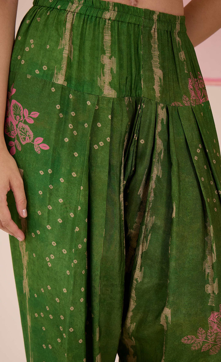 SAMAHAR: Green Tulip Salwar