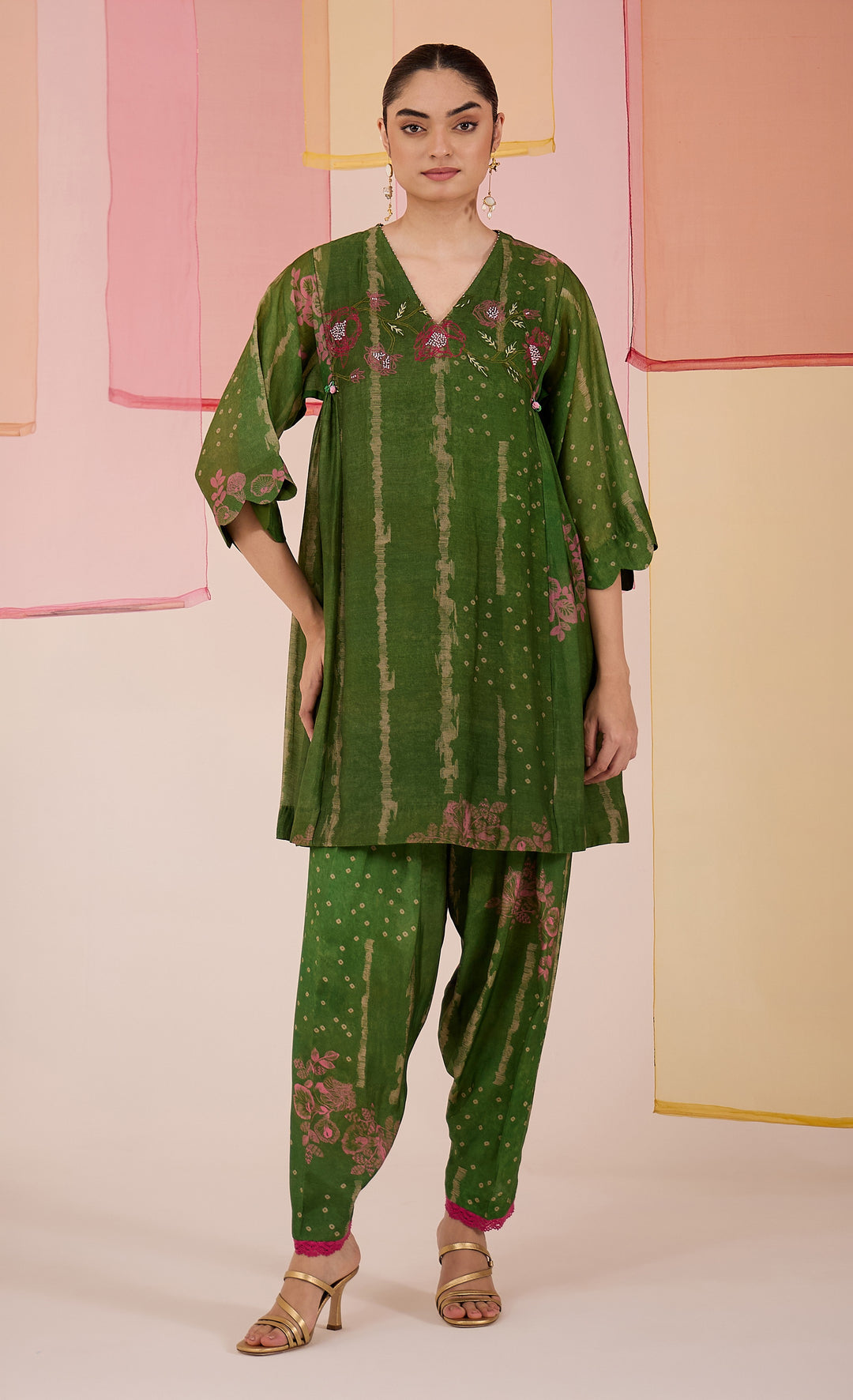 SAMAHAR: Green Tulip Salwar