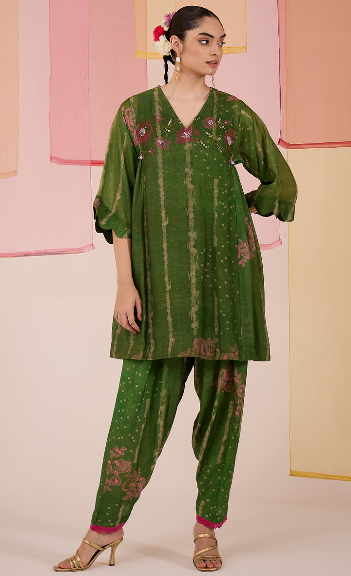 SAMAHAR: Green Side Gather Coord set