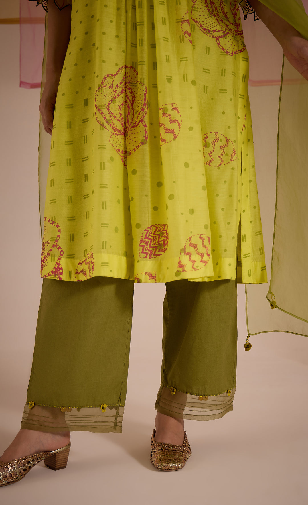 SAMAHAR: Olive Green Cotton Pintuck Pant