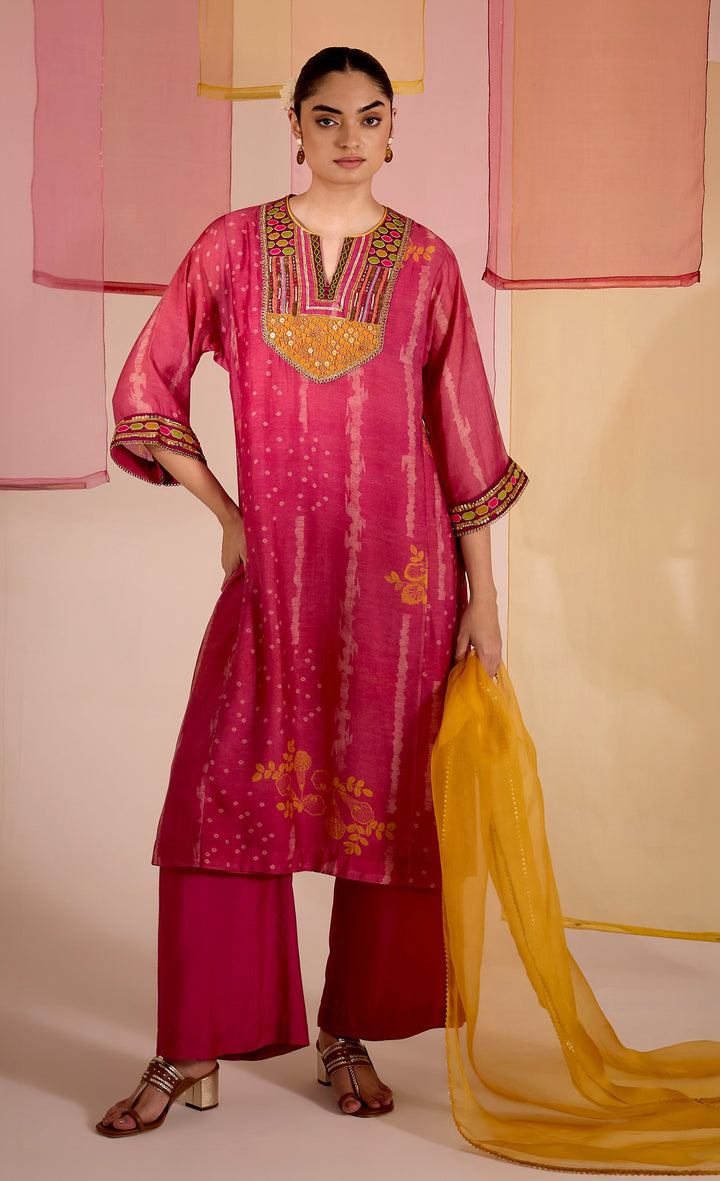 SAMAHAR: Mustard Organza Dupatta