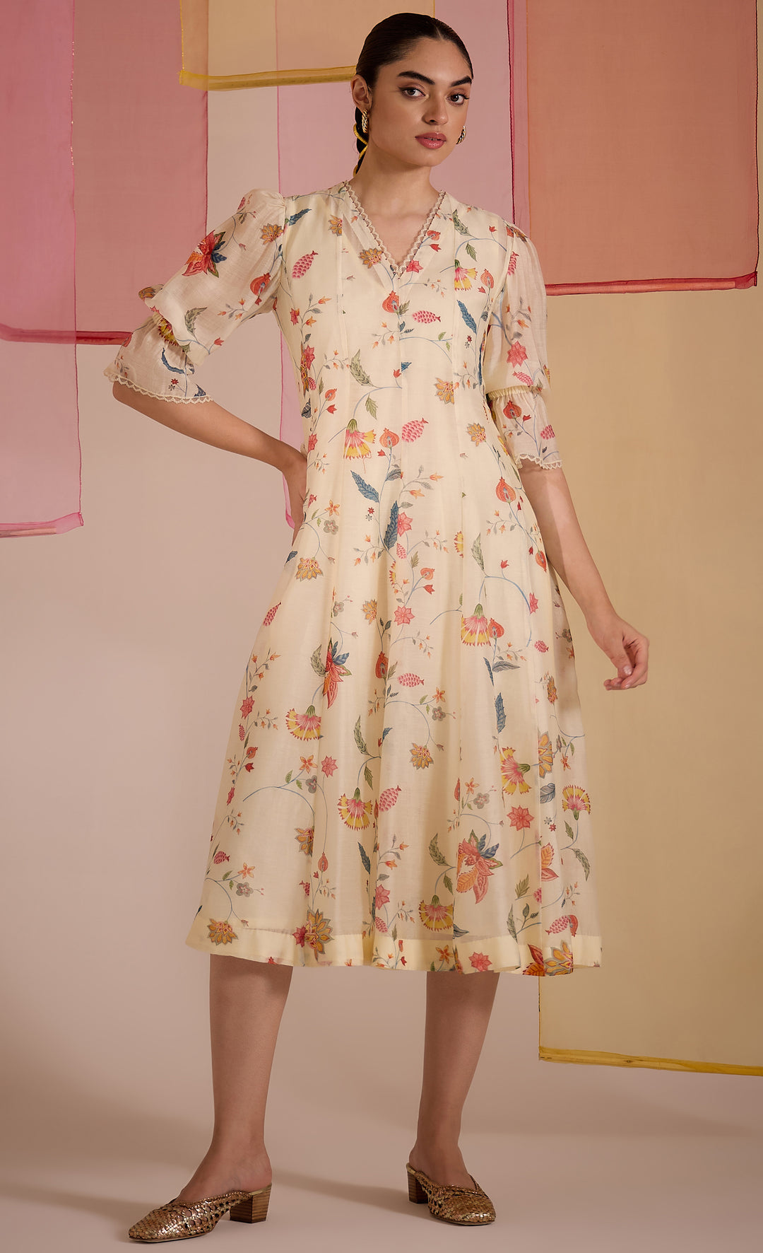SAMAHAR: Ivory Chintz Cotton Silk V-Neck Dress