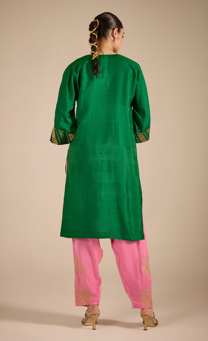 Baithak: Baby Pink Salwar