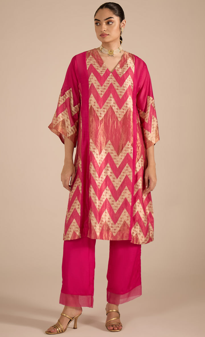 BAITHAK: Pink and Gold Chevron Choga Kurta