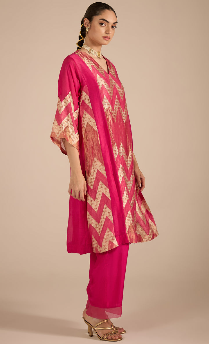 BAITHAK: Pink and Gold Chevron Choga Kurta